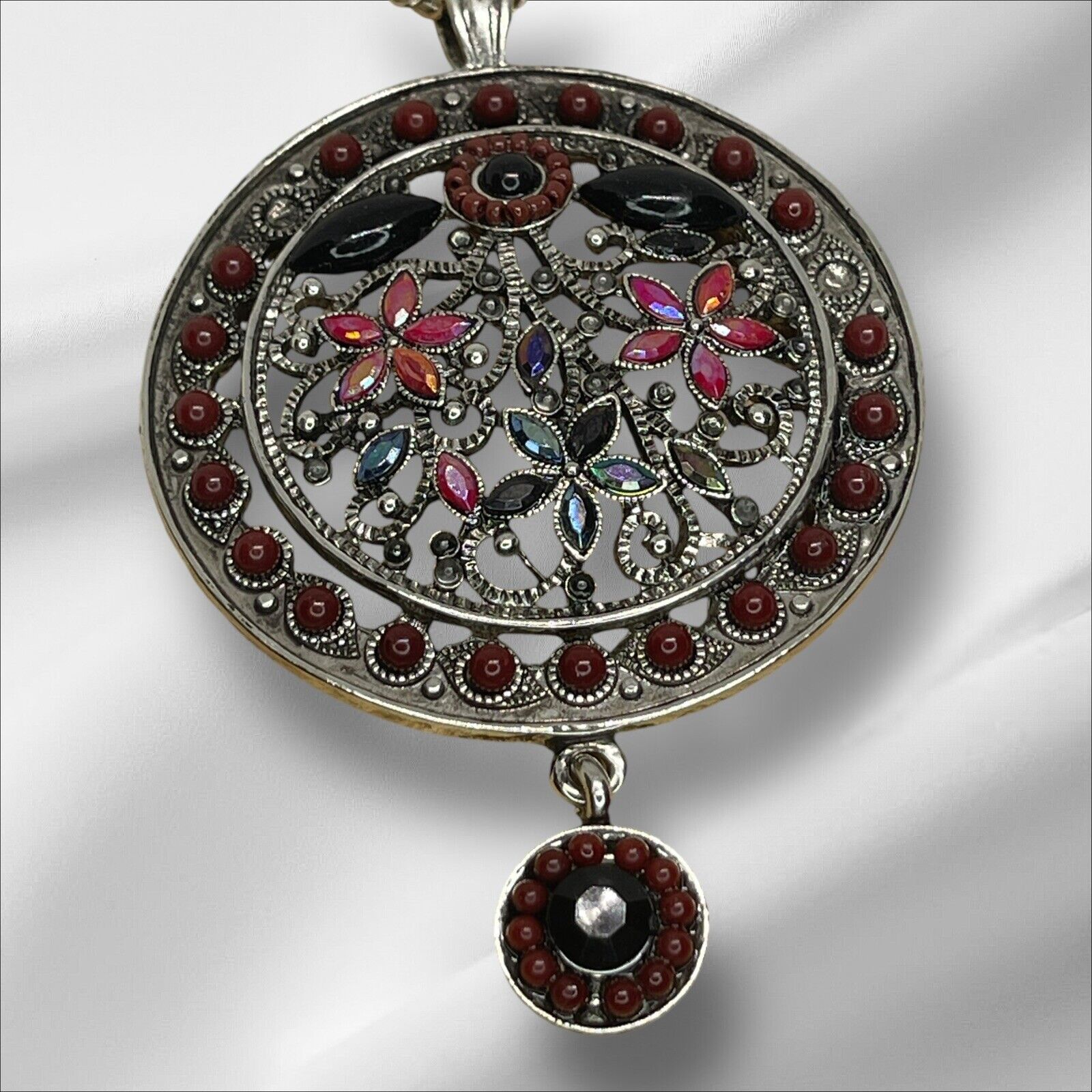 Vintage Silver Tone Crystal Art Deco Pendant Necklace Filigree Open Work Vtg